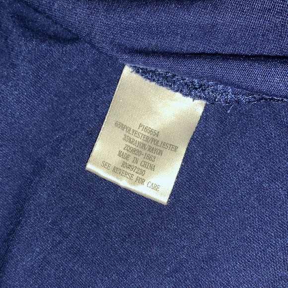 Almost famous 3/4 sleeve shirt. - Picture 6 of 8